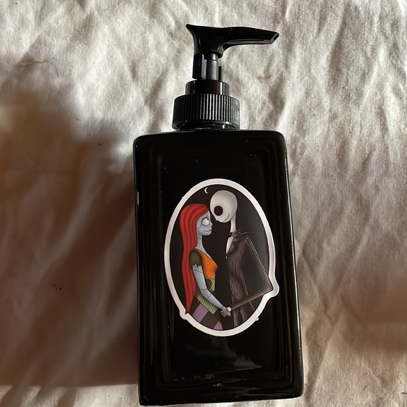 The Nightmare Before Christmas Bathroom set - Picture 7 of 12